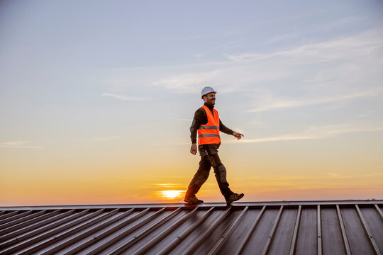 The Importance Of Licensing And Insurance In Choosing A Roofing Contractor